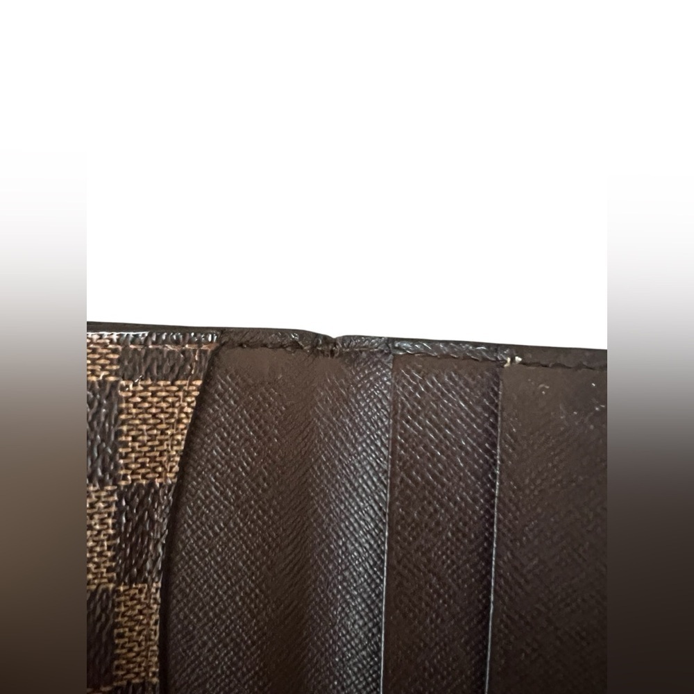 LOUIS VUITTON Damier Ebene Ludlow Wallet - Picture 12 of 13